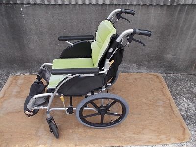 送料無料(一部地域を除き) 介助式車椅子 ネクストコアNEXT-21B TS-25