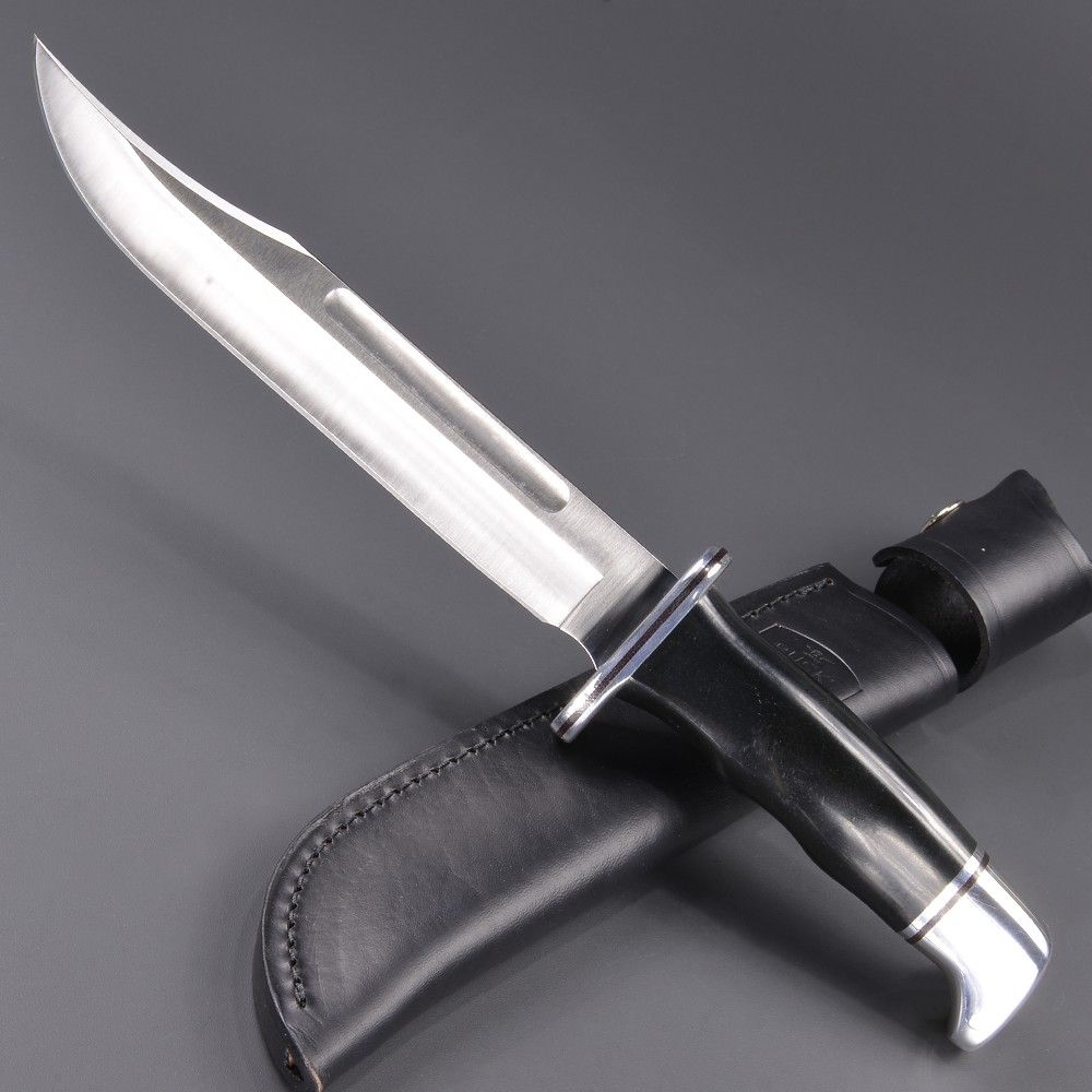 ハンティングナイフ