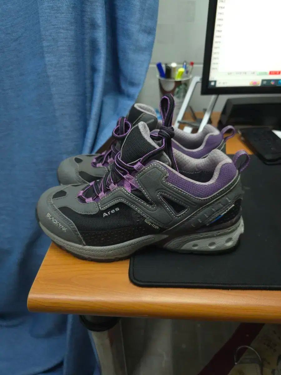 BLACK YAK ブラックヤク アレス 登山靴 レディース グレー|パープル