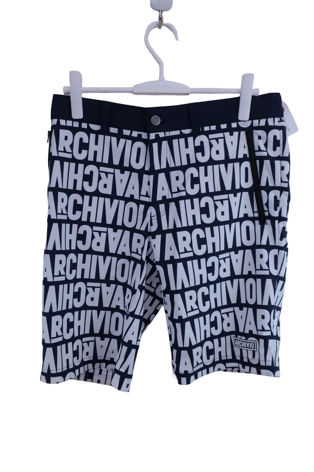 【美品】archivio(アルチビオ) ハーフパンツ ネイビー白文字 メンズ 50 ゴルフ用品 2412-1298 中古