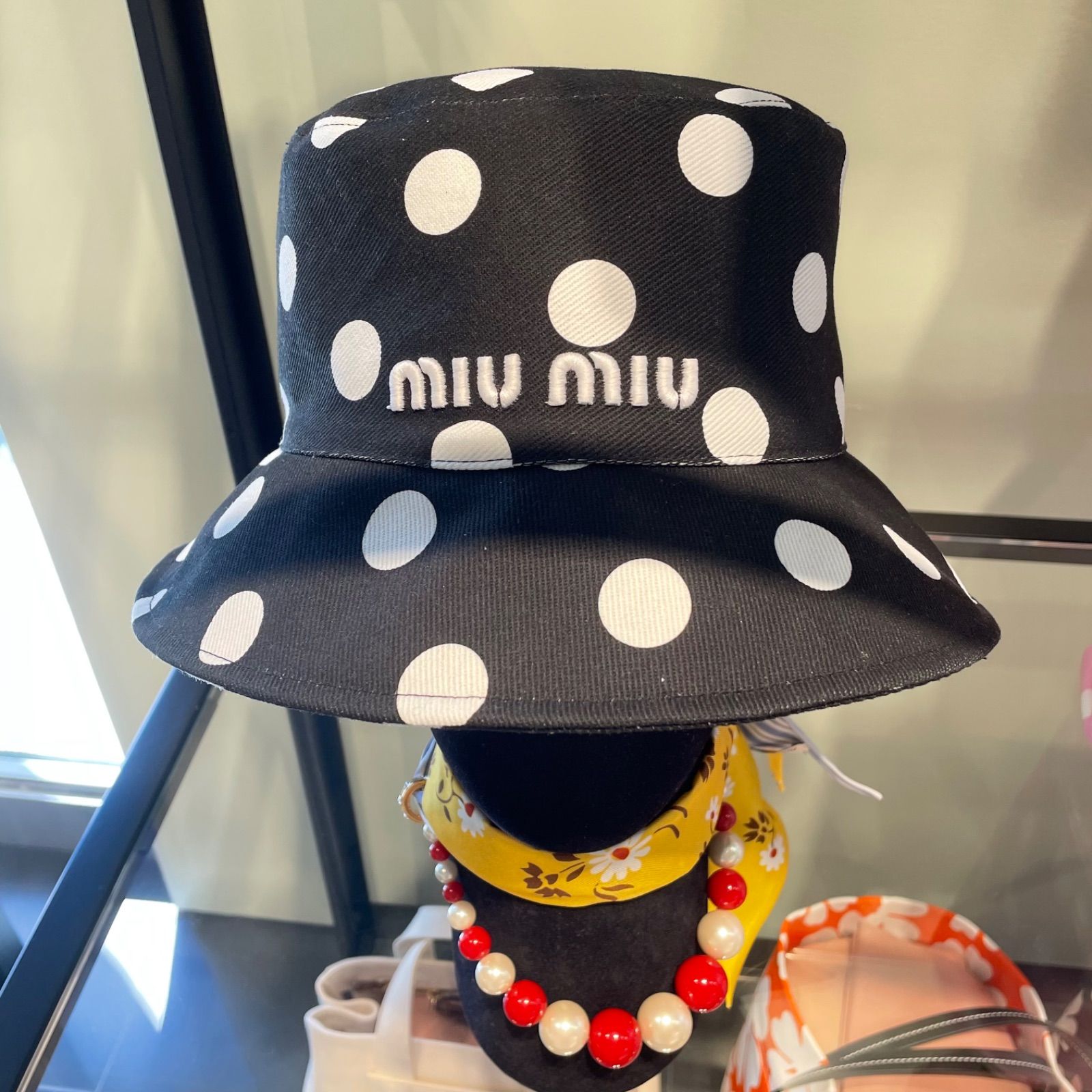 MIU MIU（帽子）のフリマアイテム一覧 未使用品 MIU MIU シルク使用