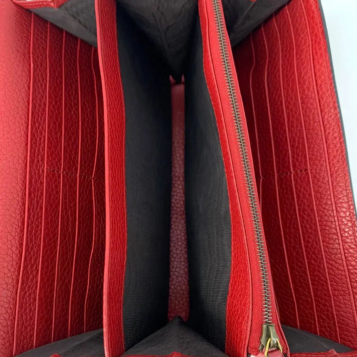 GUCCI グッチ