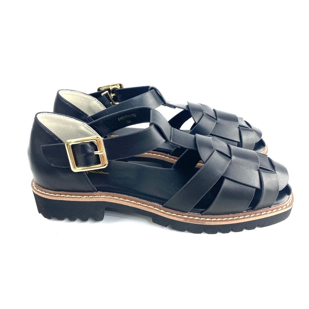 フラットシューズ