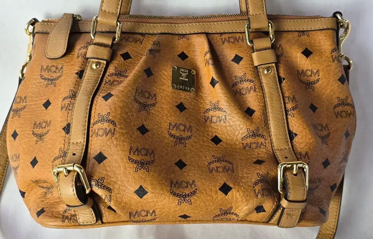 MCM ヴィセトス スモール ショッパーバッグ クロスバッグ