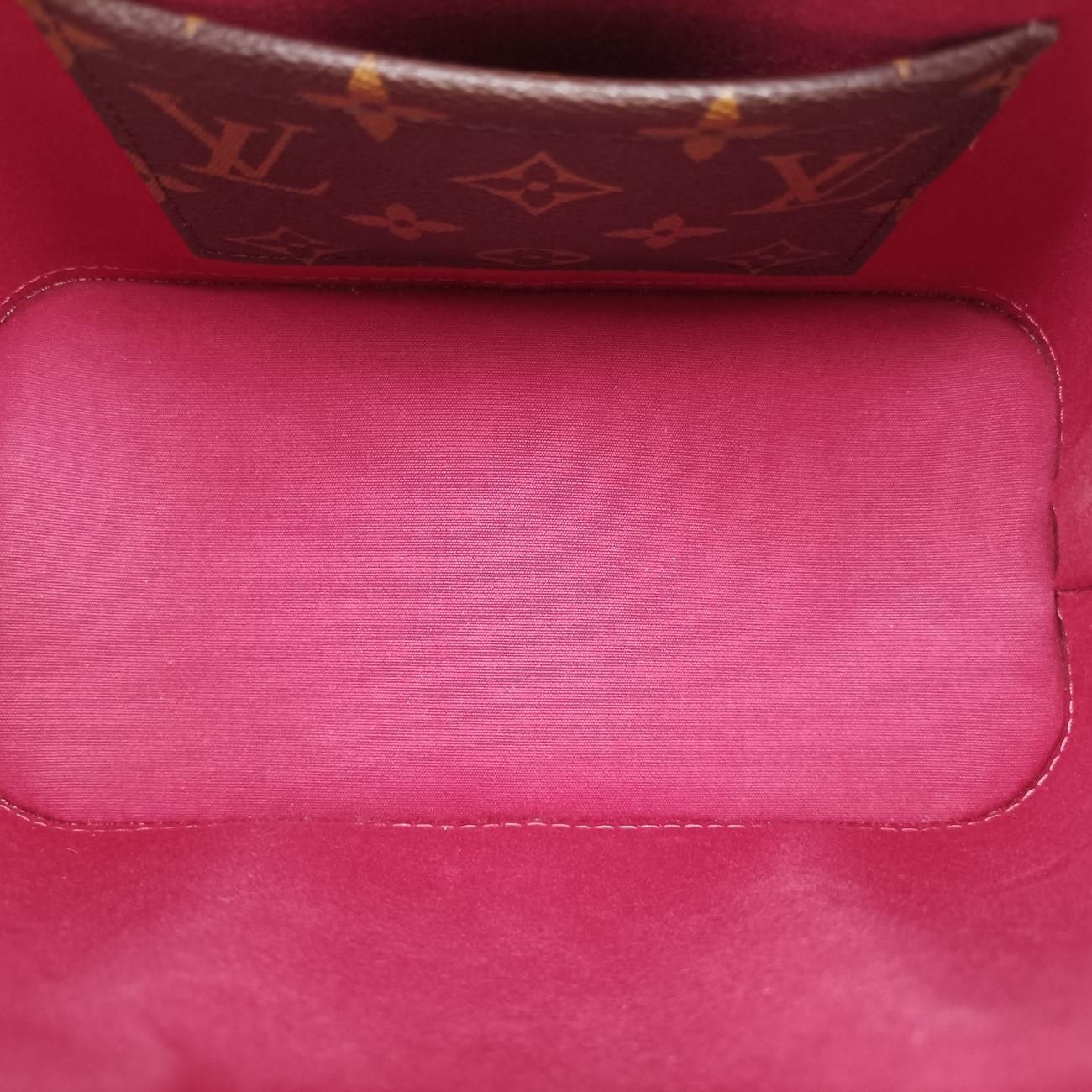 ミロワールマゼンダヴェルニM54785SN3168