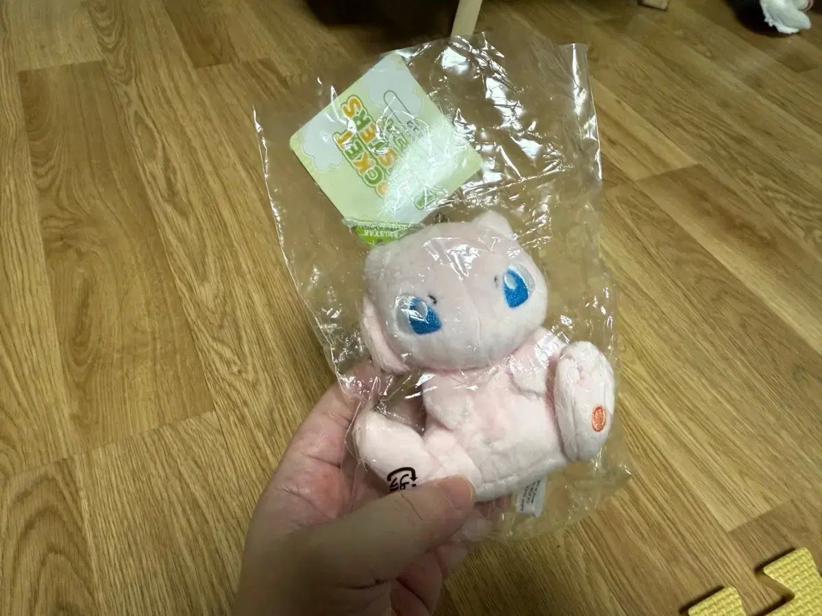 ミュウ ぬいぐるみ 出品