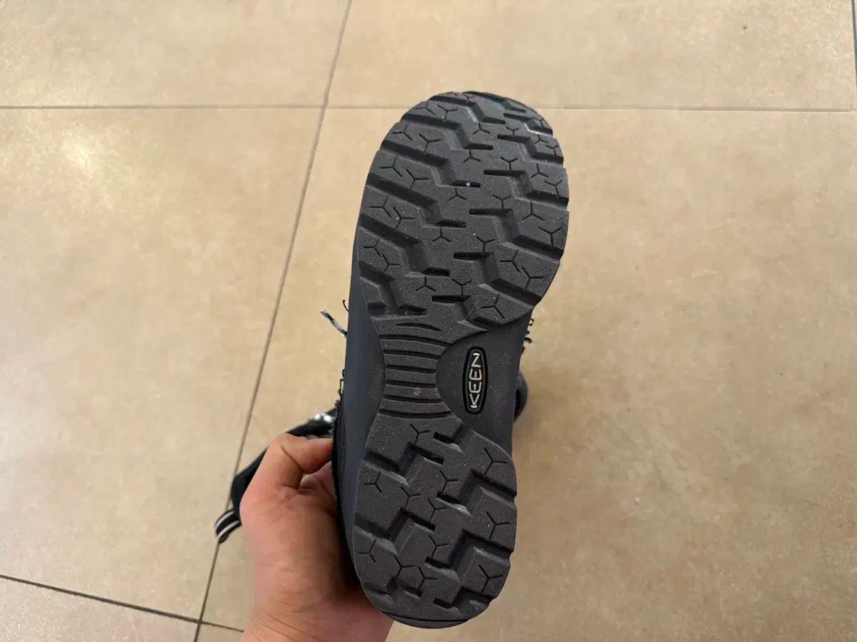 キーン ジャスパー フーディーモデル ブラック OLIVEOS_COM_TR