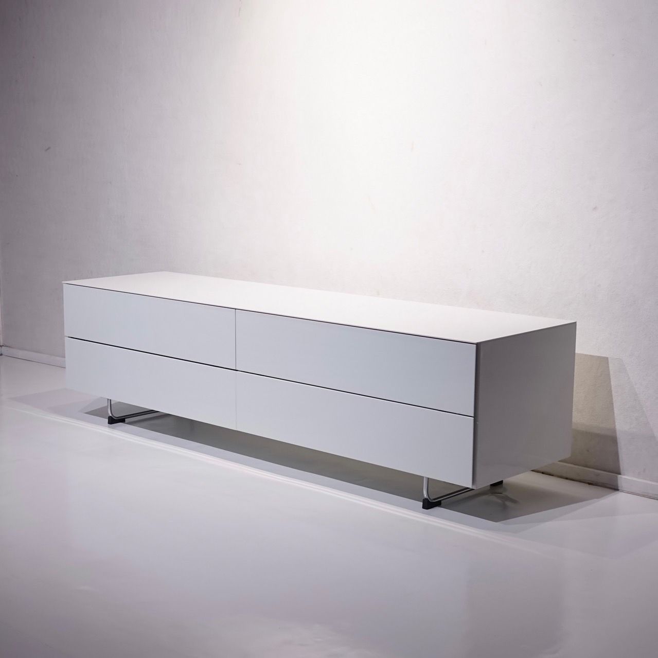 Cassina カッシーナ LOTUS theater board ロータス シアターボード テレビボード ローボード AVボード 収納家具 モダン ラグジュアリー ホテルライク