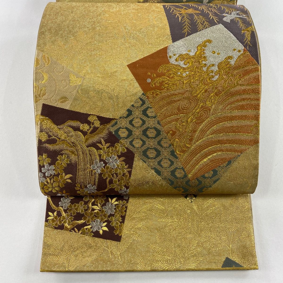 袋帯 秀品 関西仕立て 波頭 桜 金銀糸 箔 金色 六通 正絹 【中古