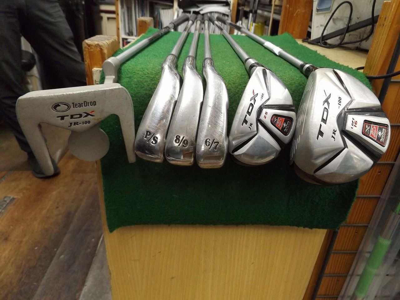 【ジュニア右】TDX TearDrop Jr. ゴルフセット ジュニア右】TDX TearDrop Jr. ゴルフセット