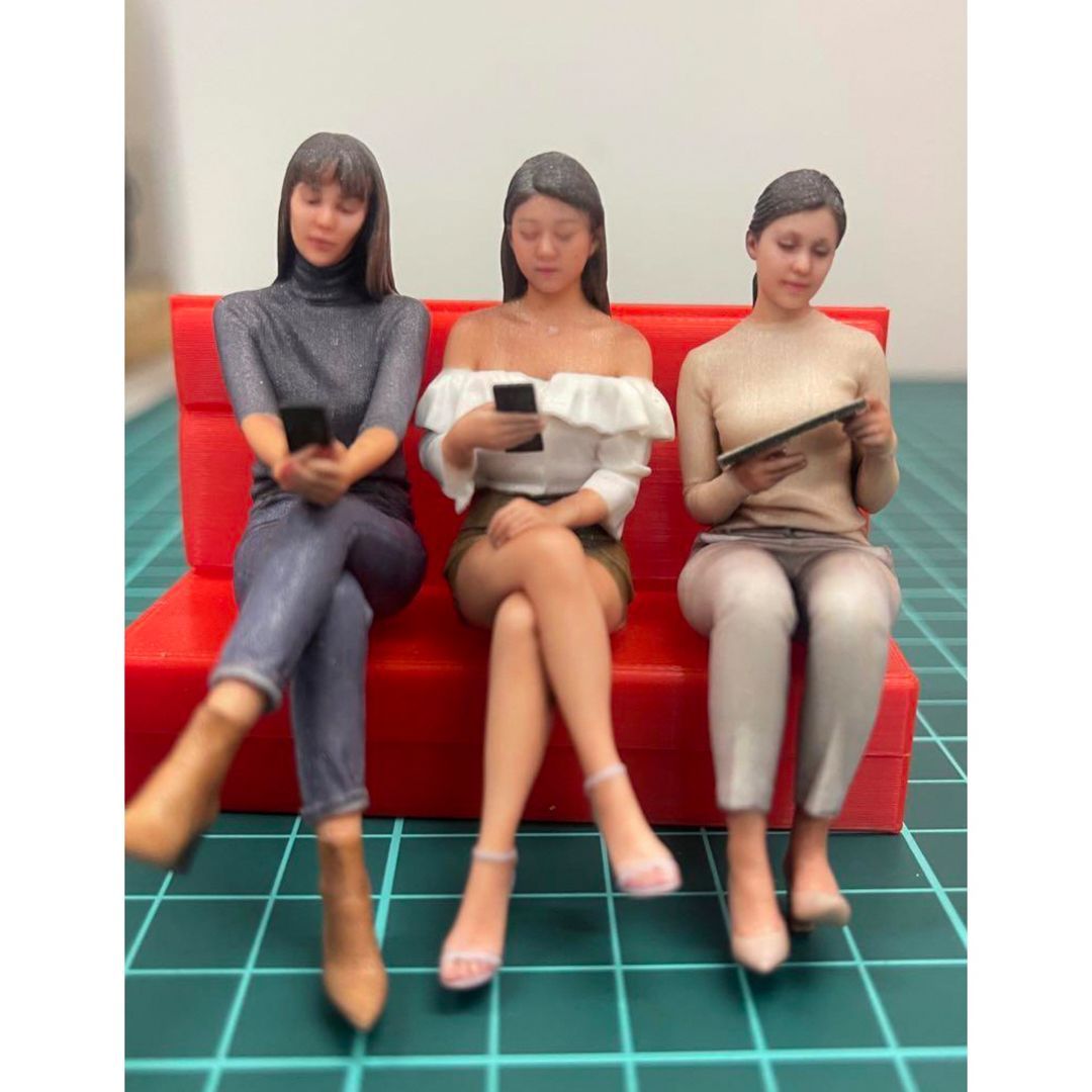 完成品　1/18 JKNJ フィギュア　ミニカーに　1/64より大　女子高生 完成品 1/18 JKNJ フィギュア ミニカーに 1/64より大 女子高生