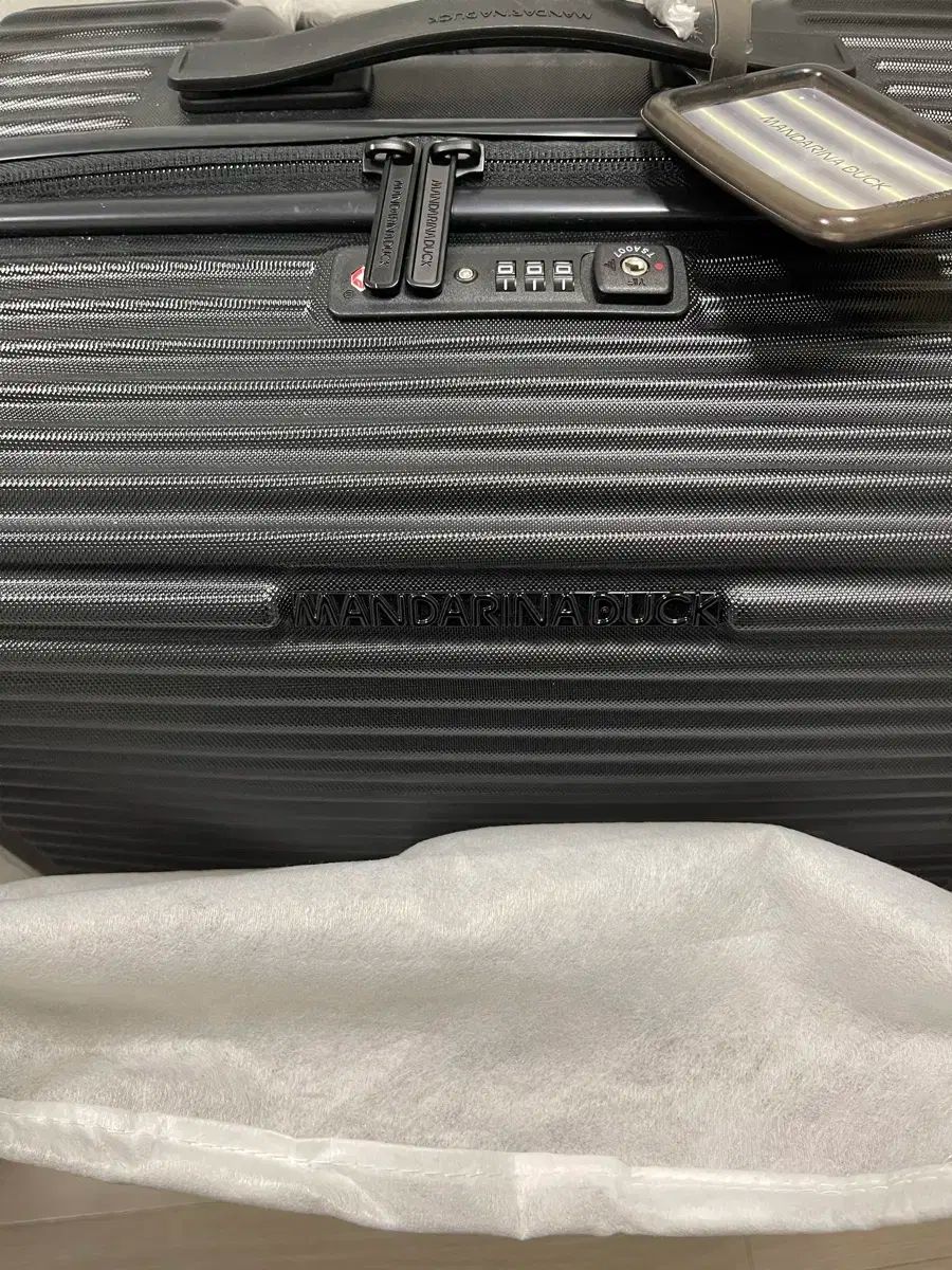 希少カラー✨JRA認定 オーストリッチ キャリーケース 雨カバー付