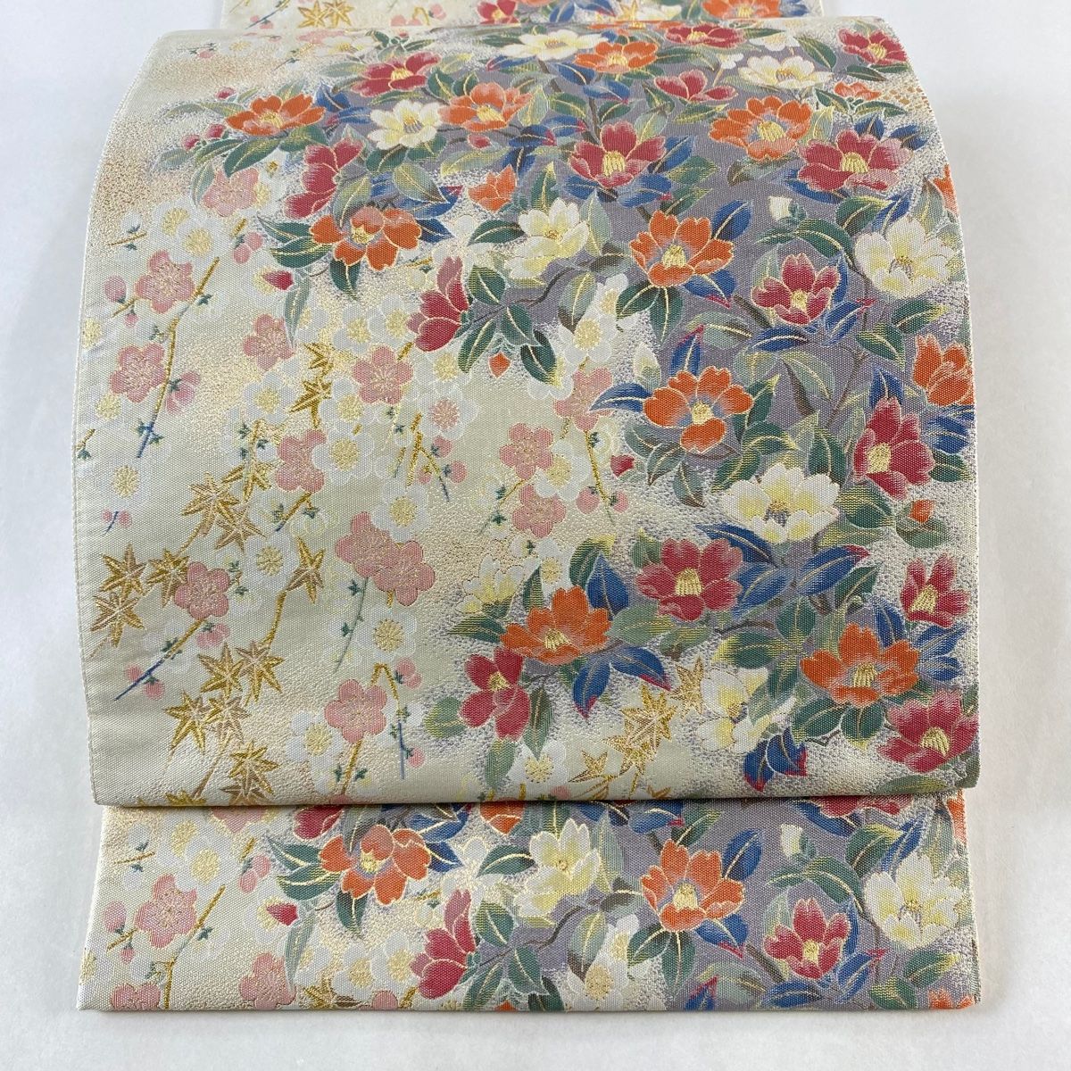 袋帯 秀品 草花 梅 箔 金糸 クリーム 六通 正絹