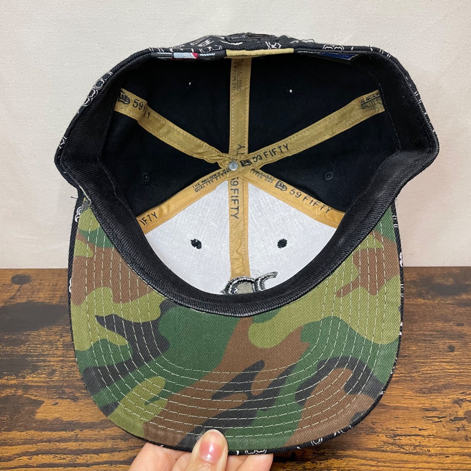 F-73ニューエラVintage総柄ロゴ×バイザー裏カモフラレッドソックスCap