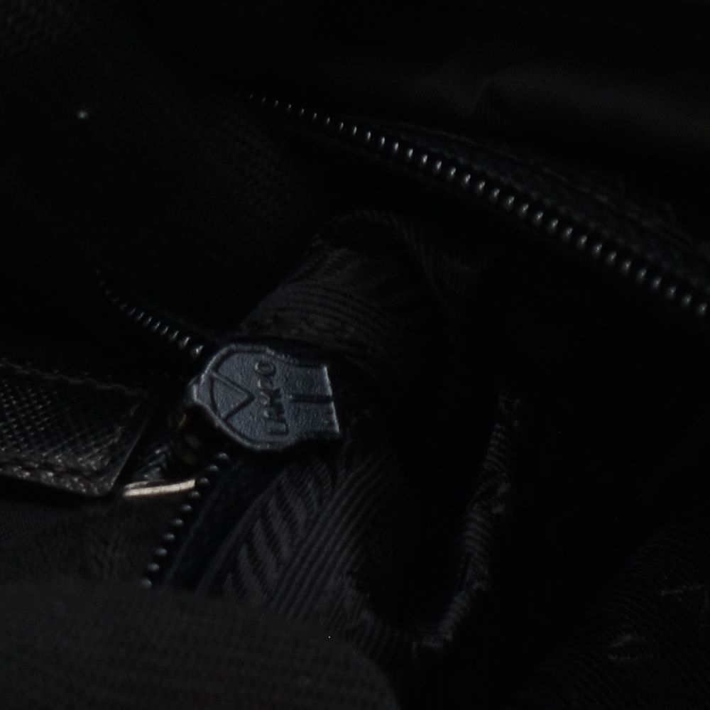 PRADA ショルダーバッグ