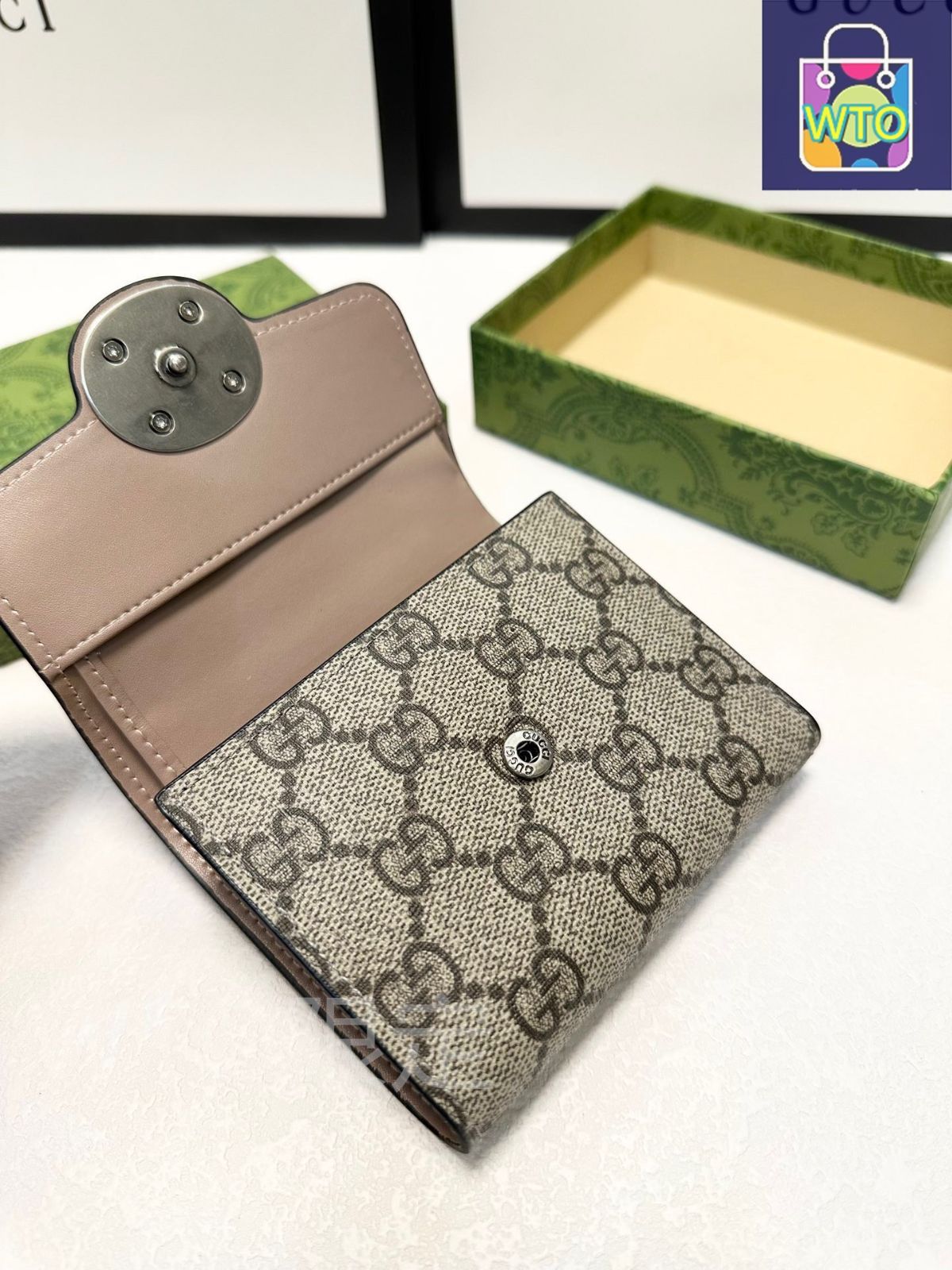 クラシックデザインで耐久性に優れる