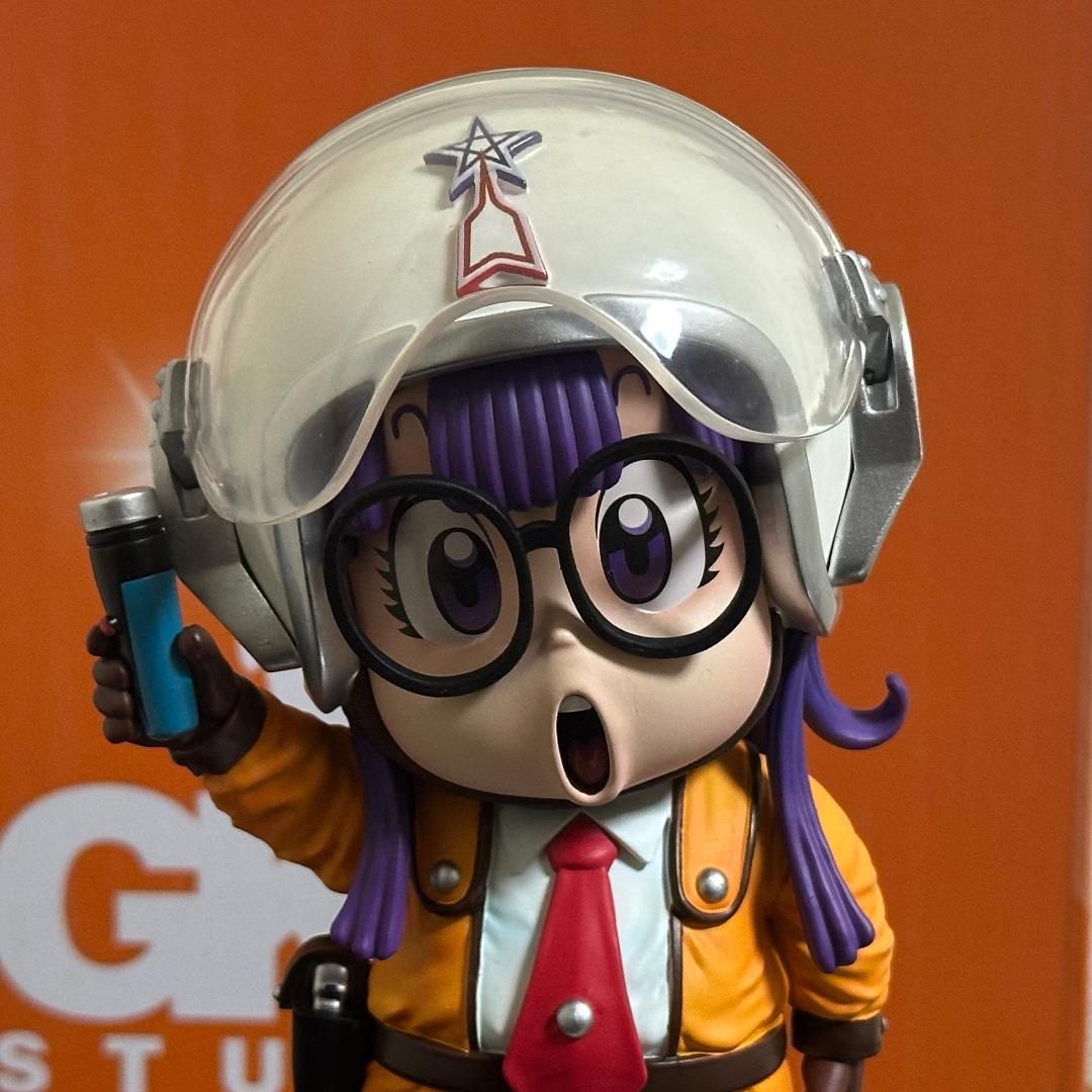 ドクタースランプアラレちゃん　パイロット　フィギュア　当時物 ドクタースランプアラレちゃん パイロット フィギュア 当時物 - メルカリ