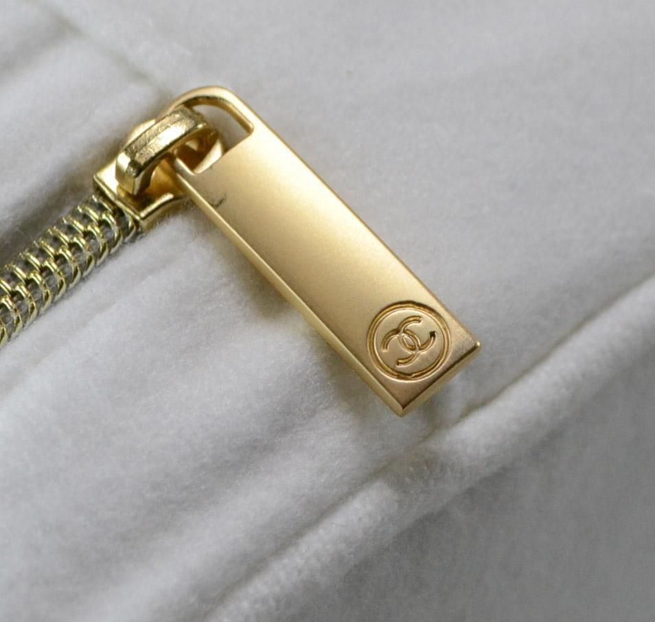 CHgabp1 新品未使用本物 シャネル CHANEL ノベルティポーチ