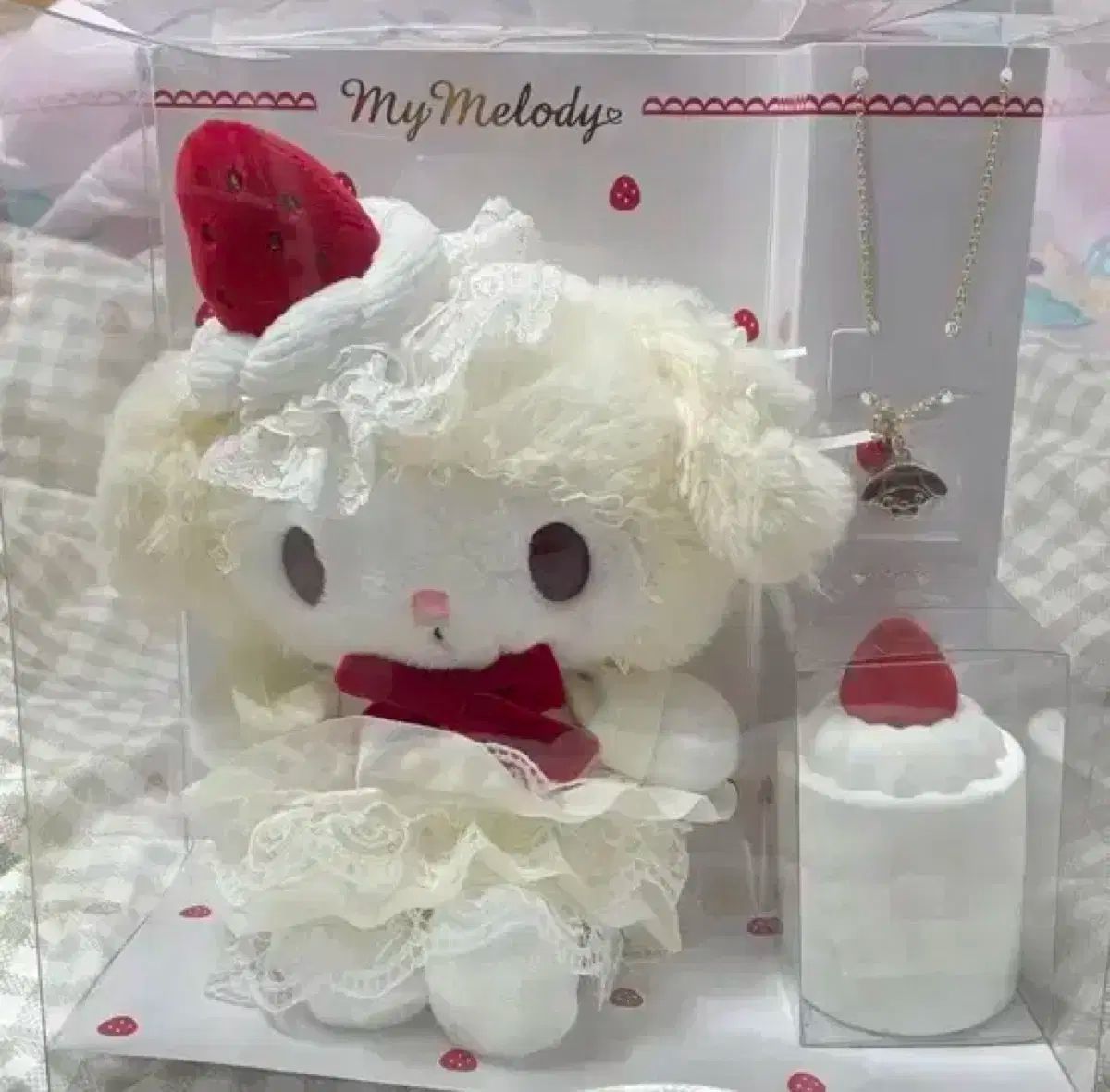 希少　レア　サンリオ　マイメロディ　センイルケーキぬいぐるみ サンリオ マイメロディ センイルケーキ ぬいぐるみ ピンク