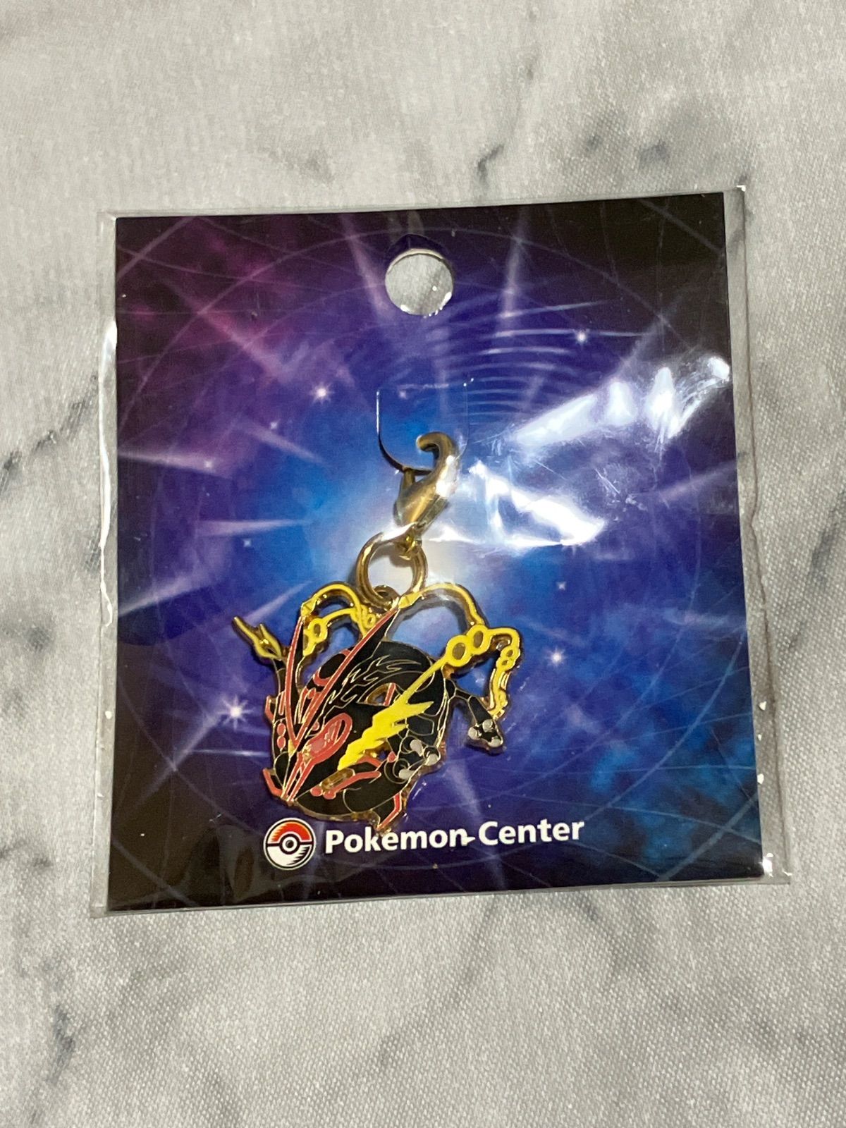ポケモン ポケモンセンター メタルチャーム メガレックウザ 黒いメガレックウザ Amazon.co.jp: ポケモンセンター限定 黒いメガレックウザ メタル
