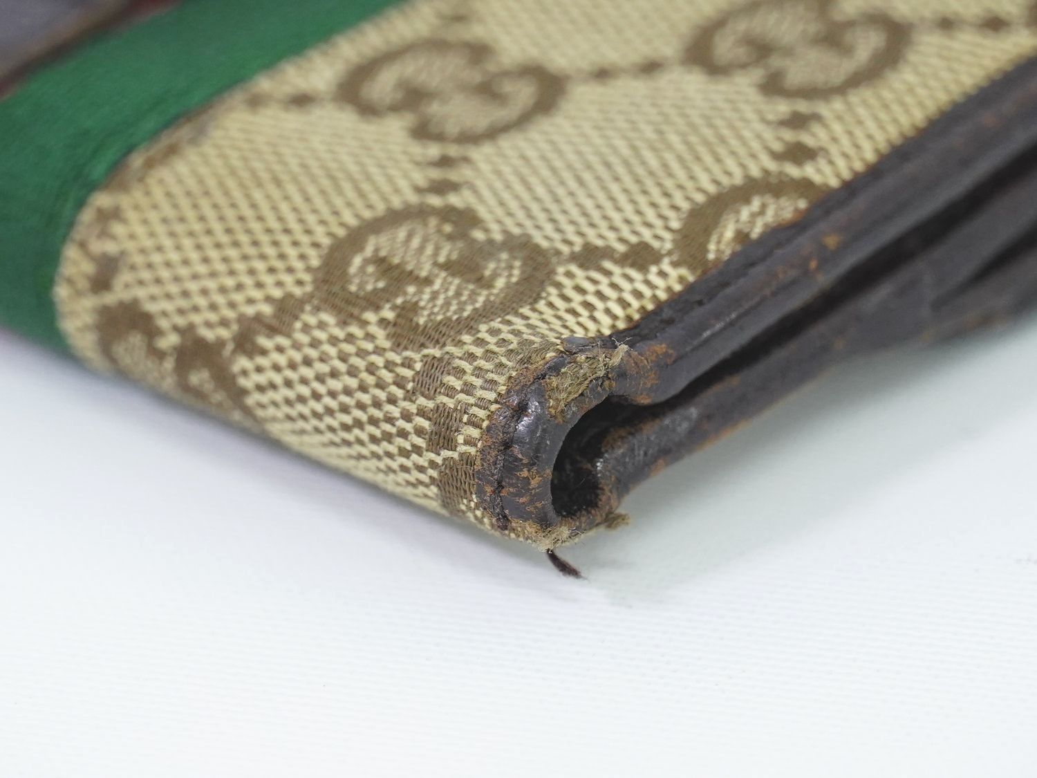 GUCCI グッチ　折り財布　シェリーライン　ジャッキー　GGキャンバス グッチ GUCCI ジャッキー シェリーライン GGキャンバス レザー W