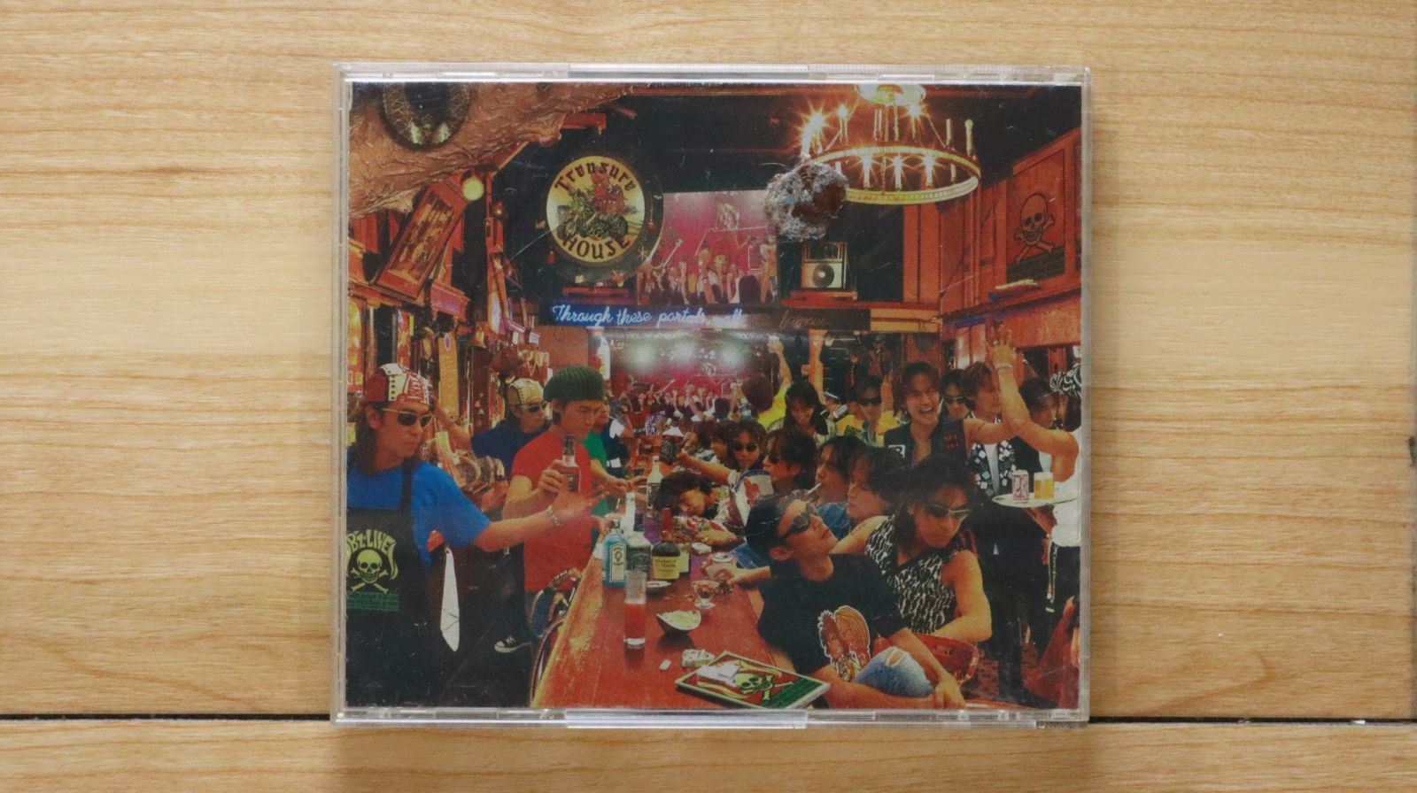 国内盤CD☆ビーズ/B'z□ B'z The Best Treasure 【BMCR7029