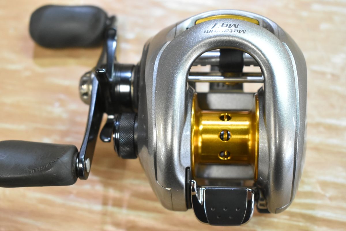 シマノ 07 メタニウム Mg7 L 左 SHIMANO nium ベイトリール バス