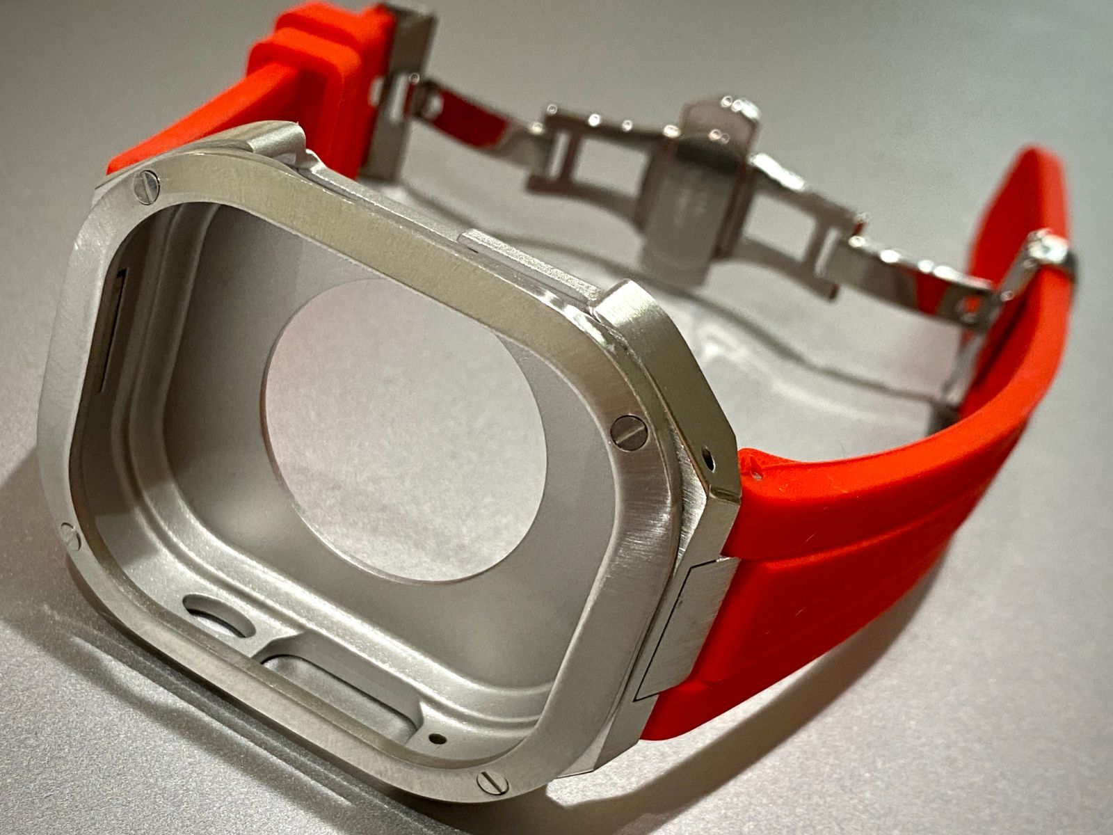 シルバー×レッド★アップルウォッチバンド ラバーベルト カバー　ステンレス Apple Watch ケース 49mm ウルトラ　ultra スポーツ メンズ レディース キラキラ