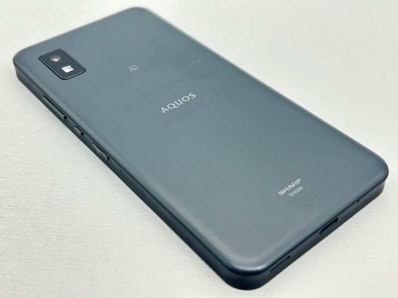 中古】SHG06 AQUOS wish【訳あり 】SIMロック解除済み SIMフリー