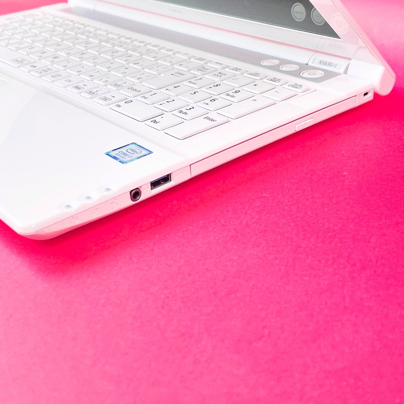 事務作業 動画視聴に最適