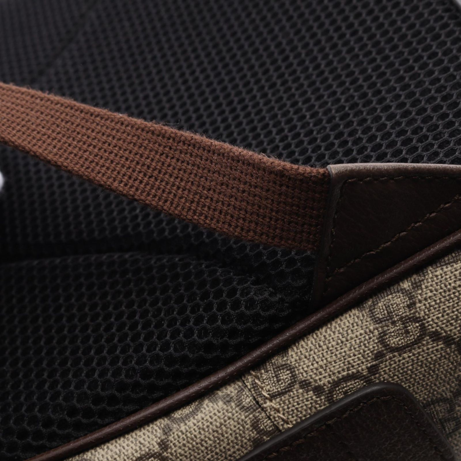 GUCCI グッチ