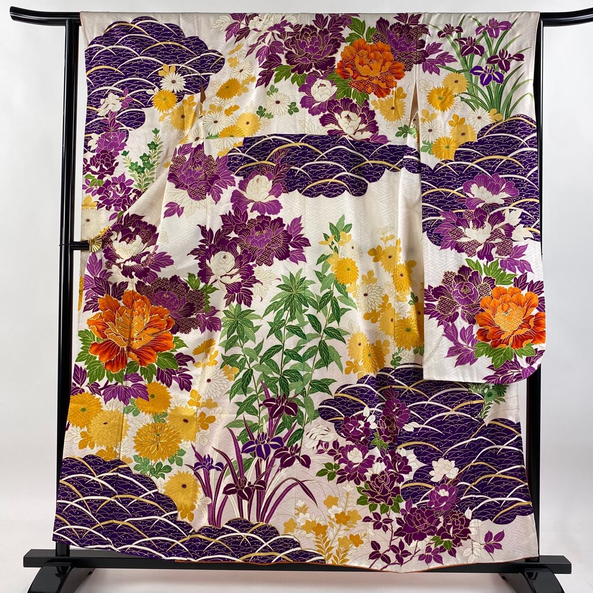 振袖 身丈158cm 裄丈63.5cm S 袷 牡丹 菊 金糸 金彩 クリーム 正絹 秀品