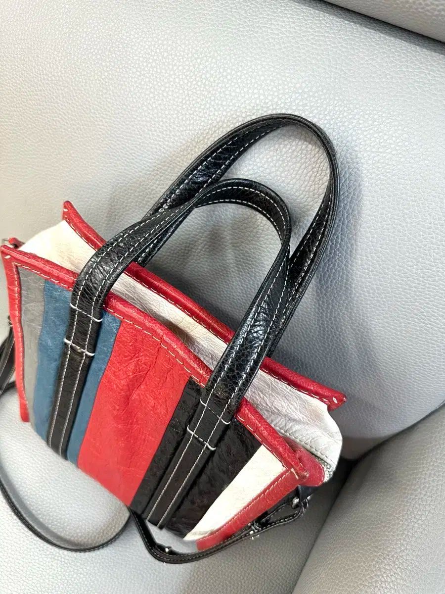 BALENCIAGA バレンシアガ