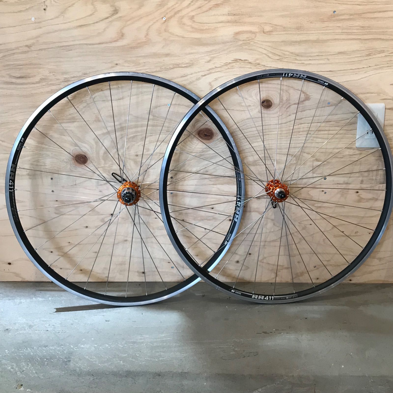 CHRIS KING F|Rハブ DT SWISS RR411リム ホイールセット F |100 R |130 クロモリフレームなどにいかかがでしょう