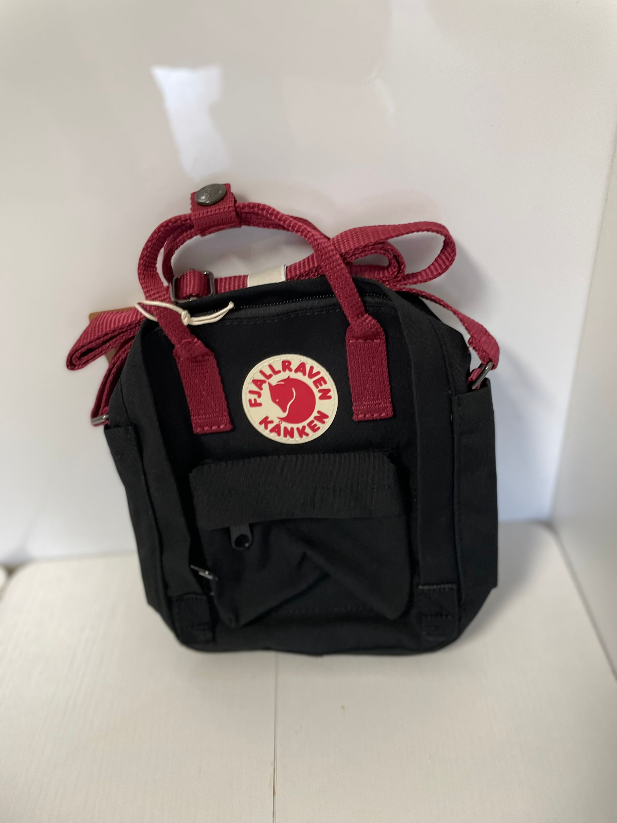 FJALL RAVEN KANKEN カンケンバッグ フェールラーベン ショルダーバッグ 2.5L black/wine