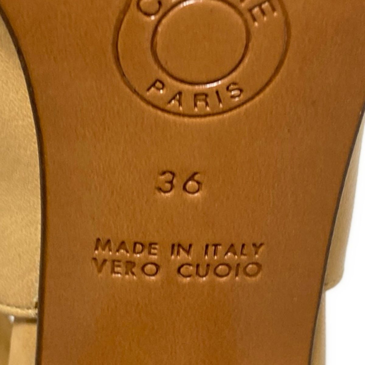 CÉLINE ベージュレザーサンダル 36 CELINE(セリーヌ) サンダル 36 レディース - ベージュ レザー