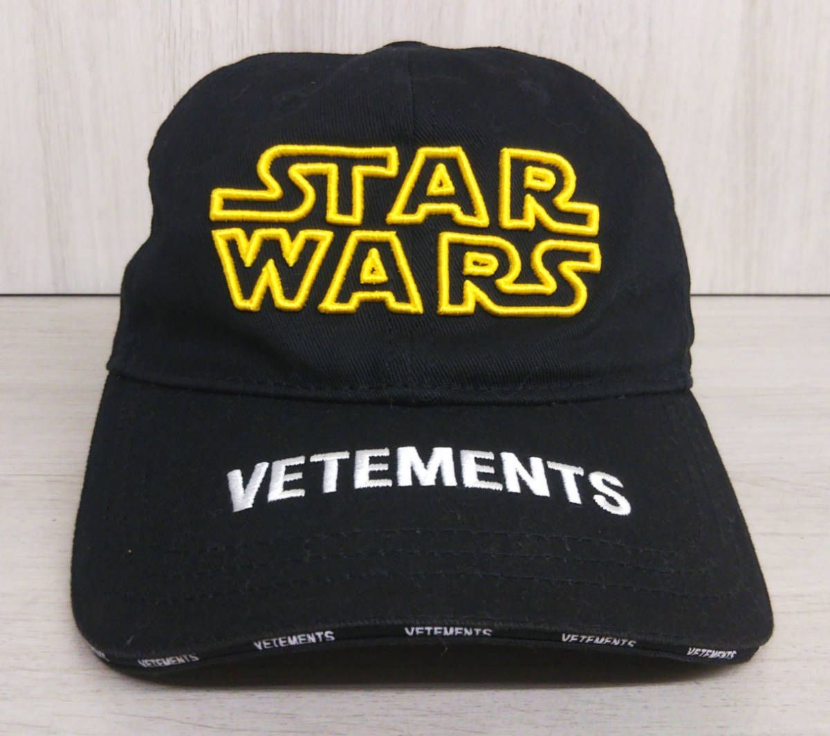 VETEMENTS × STARWARS ヴェトモン スター・ウォーズ コラボ ロゴ刺繍キャップ 野球帽 2019AW ブラック 黒 - メルカリ