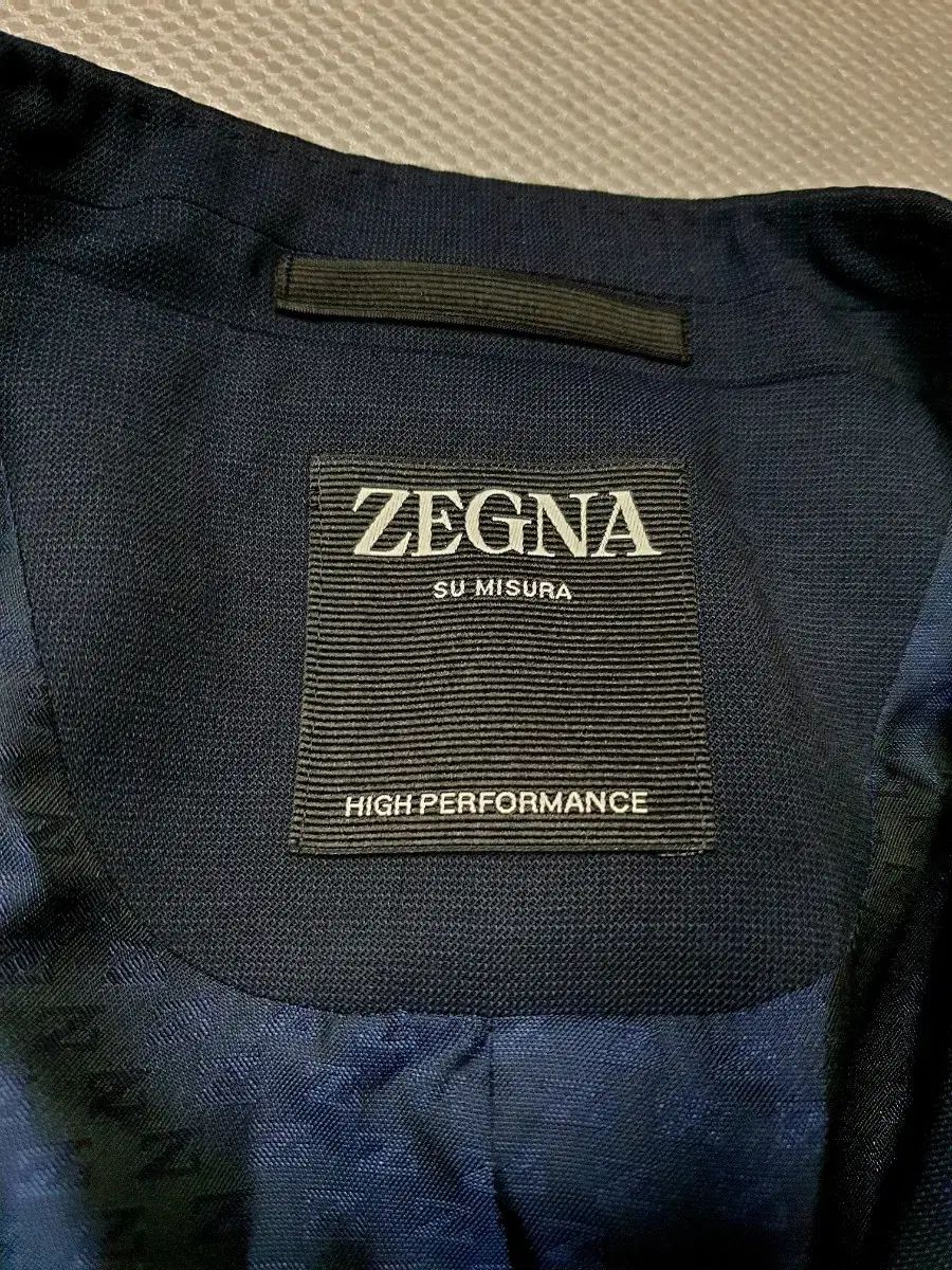 ZEGNA ゼニア