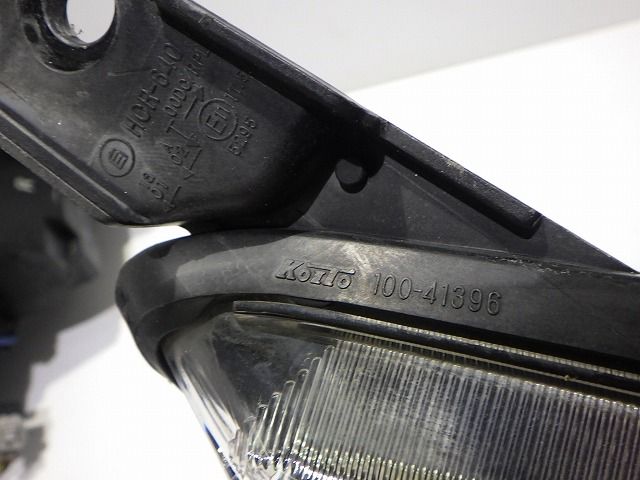 アクセラ ヘッドライト左右