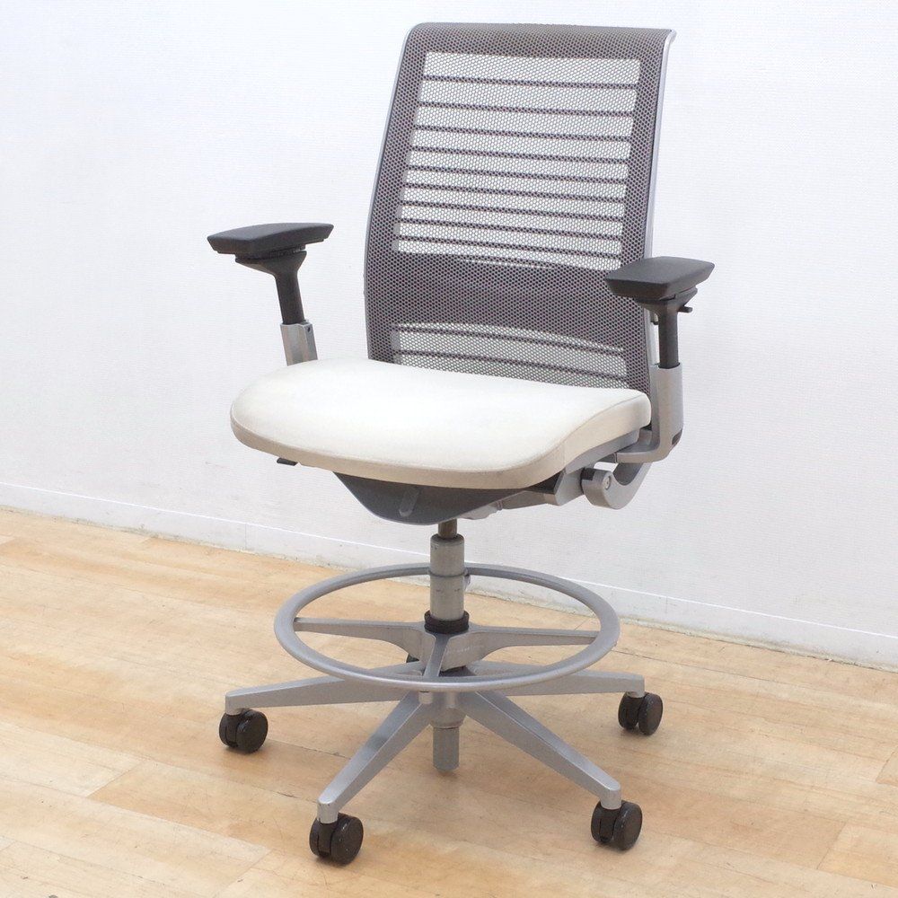 Steelcase スチールケース Think シンクチェア ハイチェア 肘付オフィスチェア グレー カウンター 椅子 メッシュ EG17721 オフィス家具