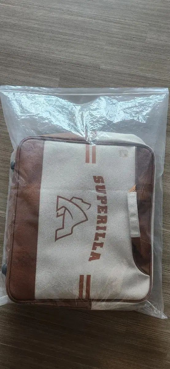 スーパーリラ バドミントン