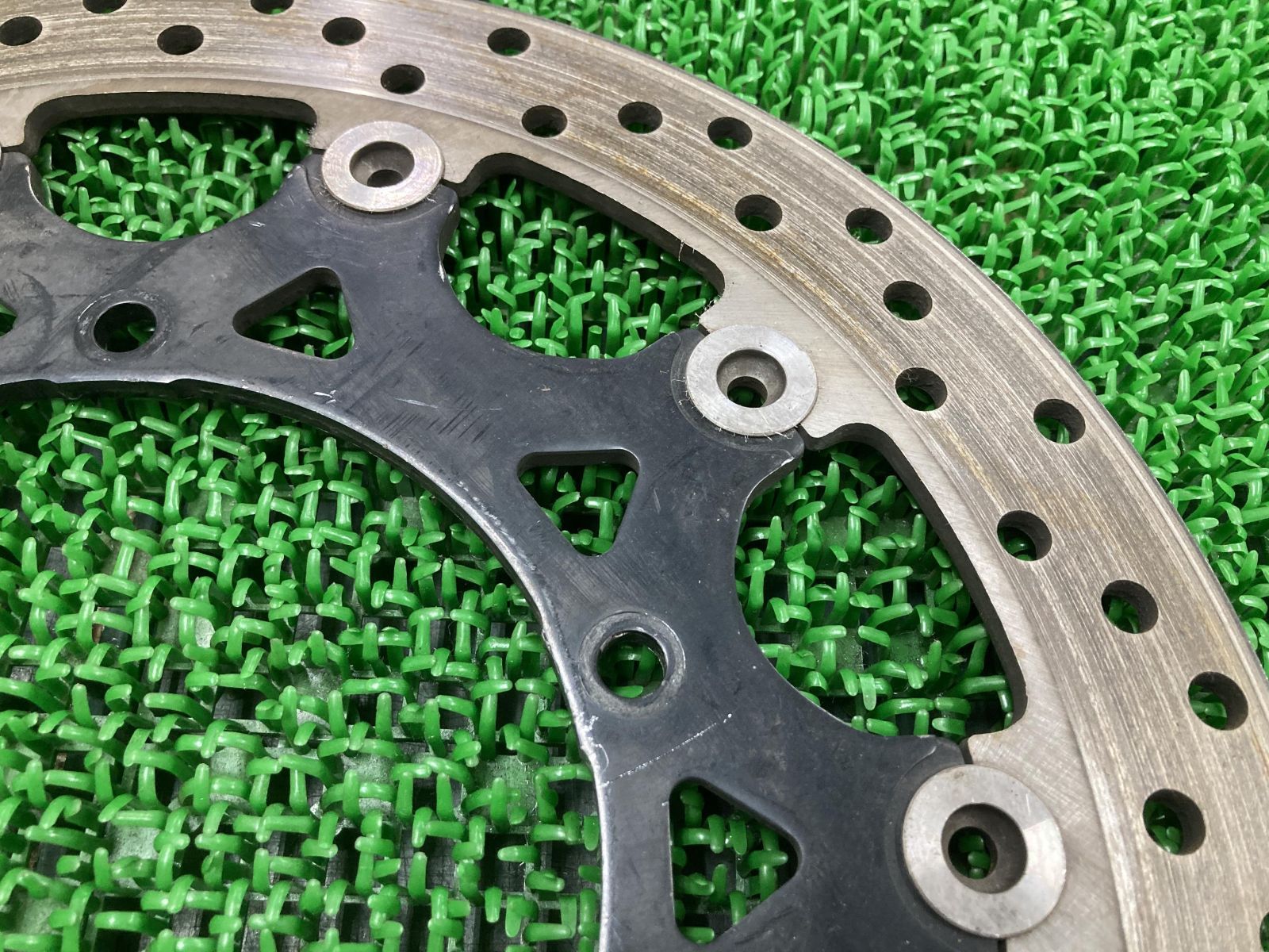 YZF-R1 フロントブレーキディスク 片側 ヤマハ 純正 中古 バイク 部品