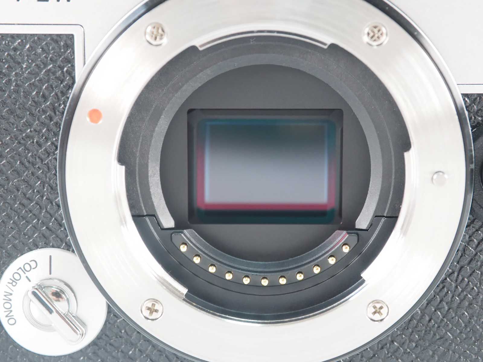  オリンパス Olympus Pen E P 7 20 3 MP mirrorless Digital Camera Body Silver 元箱 Z 5480 A ミラーレス一眼 デジタルカメラ