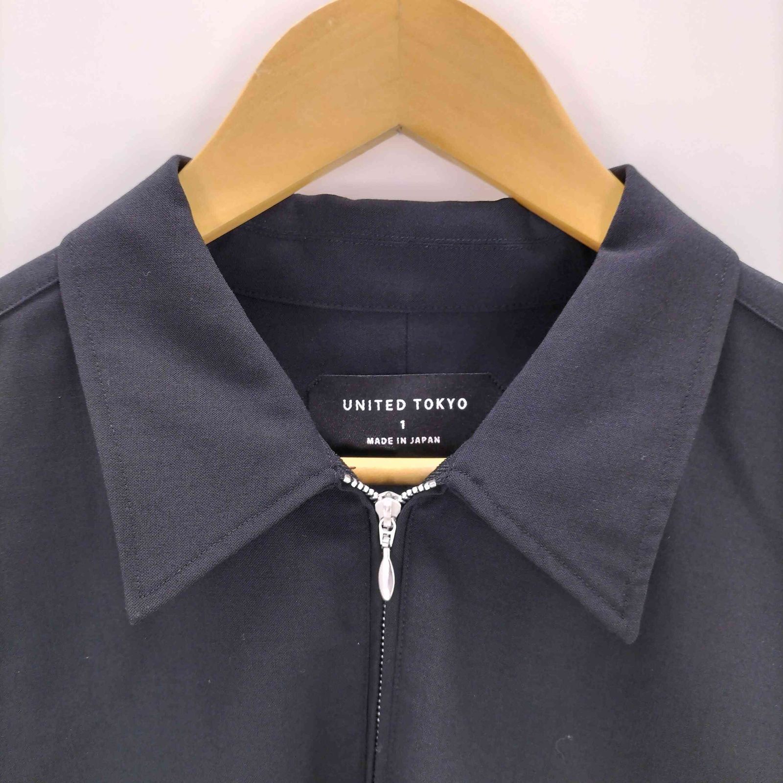 UNITED TOKYO ハーフジップショートスリーブシャツ　Mサイズ UNITED TOKYO（ユナイテッドトウキョウ）の「ハーフジップ