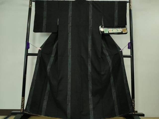 平和屋本店□極上 本場結城紬 重要無形文化財 100亀甲 蝋色地 井上商事