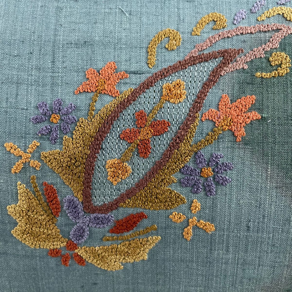 袋帯 名品 草花 相良刺繍 汕頭刺繍 灰緑 お太鼓柄 正絹 【中古