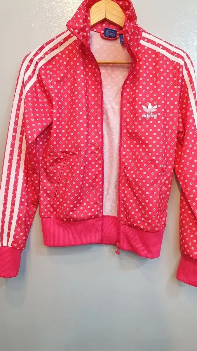 アディダス ピンク FIRE リップ パータン トラックジャージ 90