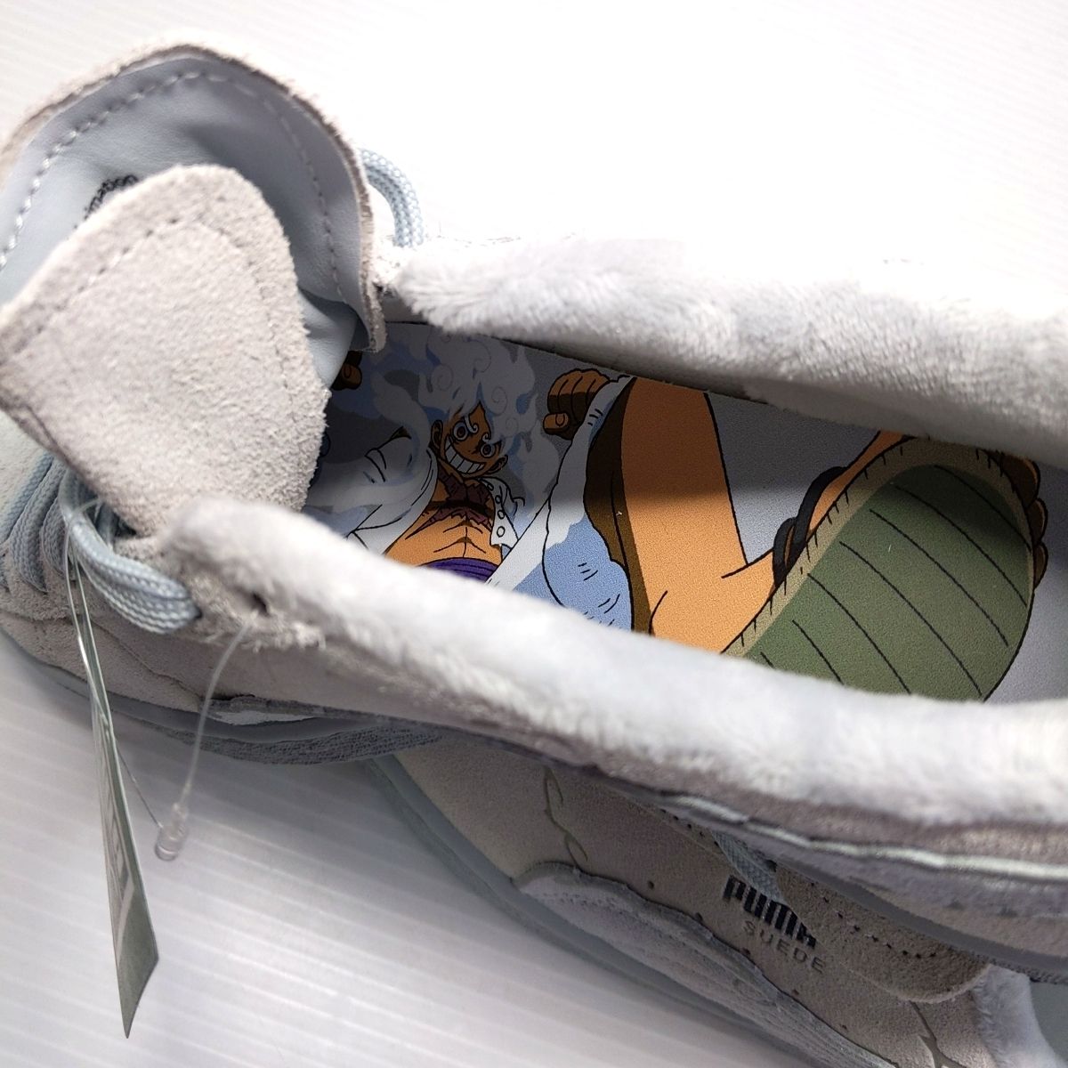 未使用】PUMA x ワンピース 麦わらのルフィ スウェード 未使用】PUMA x ワンピース 麦わらのルフィ スウェード