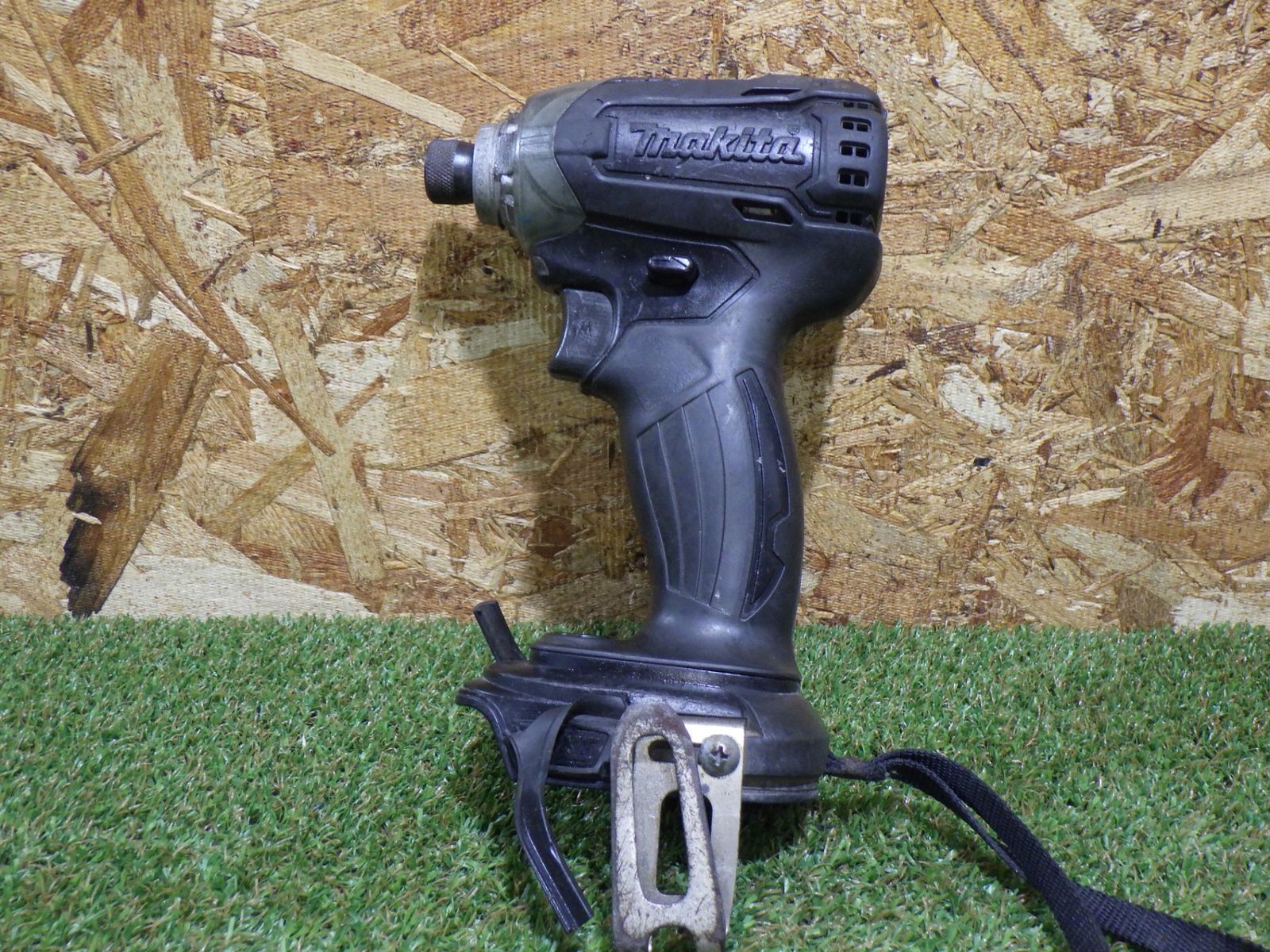ジャンク】マキタ インパクトドライバー TD147D 本体のみ Makita 電動 