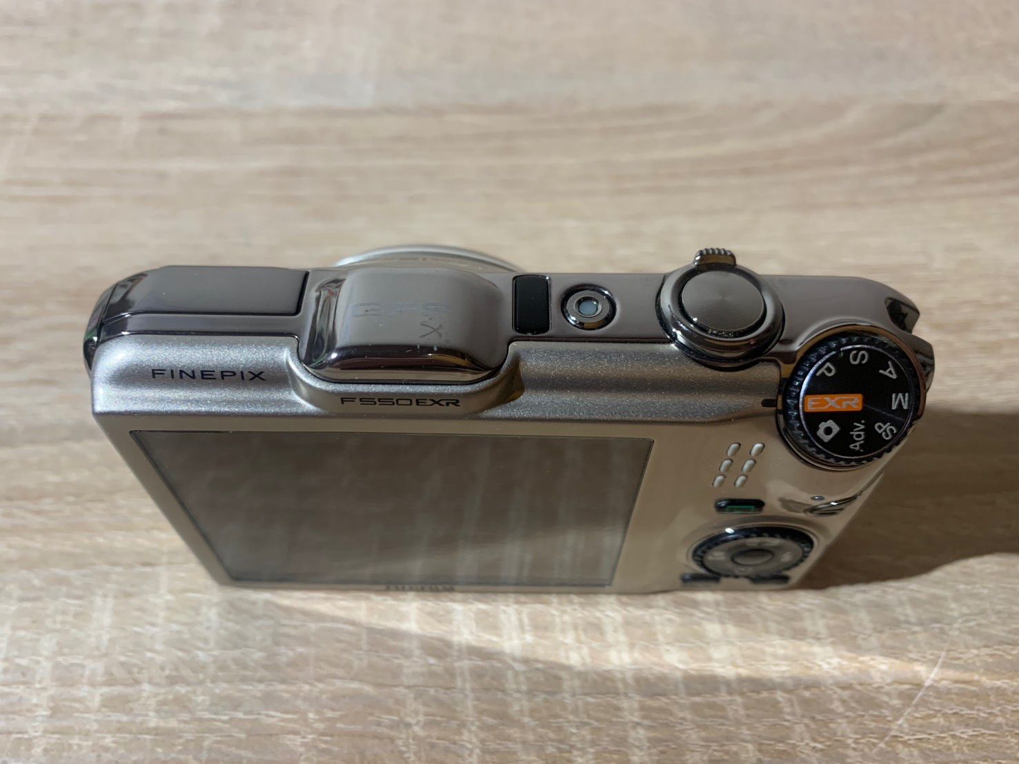 FUJIFILM FinePix F550EXR オールドデジカメ ジャンク FINEPIX F550EXR ジャンク品 FUJIFILM FinePix F550EXR オールド